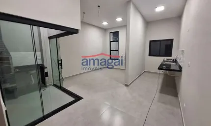 Casa com 3 quartos à venda no Parque Novo Horizonte, São José dos Campos  por R$ 490.000