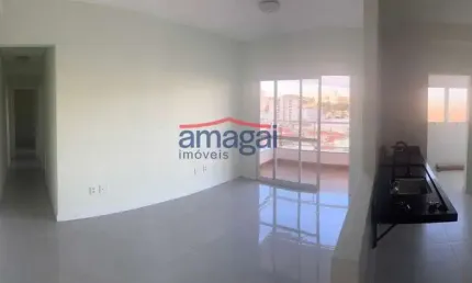 Apartamento com 2 quartos para alugar no Centro, Jacareí  por R$ 2.500