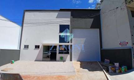 Galpão / Barracão para locação, Conjunto Habitacional Karina, Maringá, PR