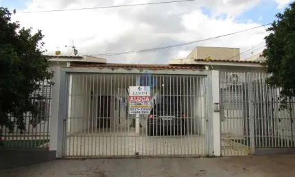 Kitnet / Stúdio para alugar na Rua Maringá, 285, Jardim Aclimação, Maringá por R$ 600