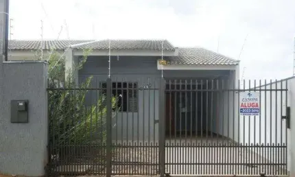 Casa com 2 quartos para alugar na Rua Universo, 1319, Jardim Universo, Maringá