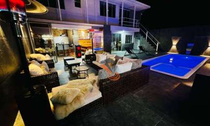 Casa com 4 dormitórios à venda, 188 m² por R$ 890.000,00 - Potecas - São José/SC