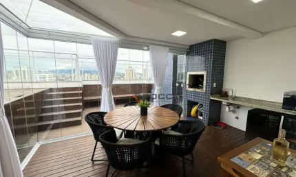 Cobertura com 3 dormitórios à venda, 192 m² por R$ 3.195.000,00 - Barreiros - São José/SC