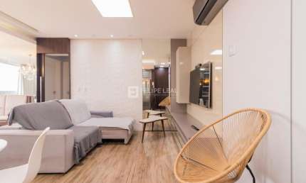 APARTAMENTO REFORMADO E MOBILIADO COM VISTA PARA O MAR EM BARREIROS, SÃO JOSÉ