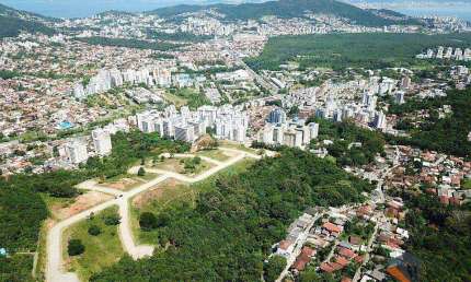 Terreno à venda, 450 m² por R$ 953.000,00 - Itacorubi - Florianópolis/SC