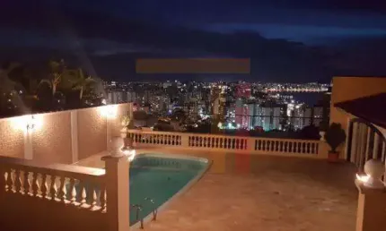 Casa com 3 quartos à venda na Avenida do Antão, 168, Centro, Florianópolis por R$ 2.968.000