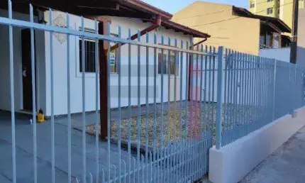 Casa com 3 quartos à venda na Rua Trajano Margarida, 257, Trindade, Florianópolis por R$ 1.500.000