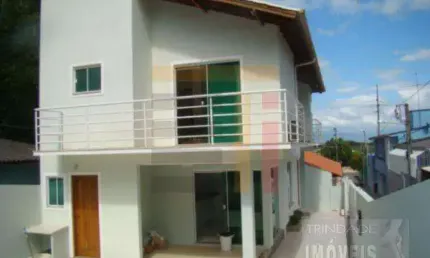 Casa com 3 quartos à venda na Silverio Joao Ferreira, 68, Saco dos Limões, Florianópolis por R$ 880.000
