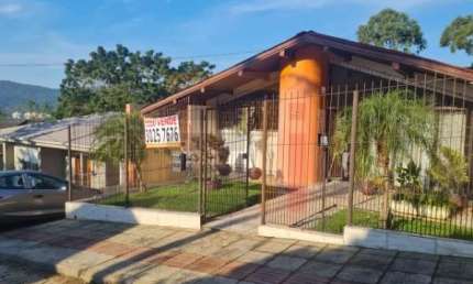 Casa com 3 quartos à venda na Rua Luiz Pasteur, 549, Trindade, Florianópolis por R$ 1.060.000