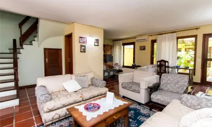 Casa com 3 quartos à venda na Avenida Lageado, Petrópolis, Porto Alegre