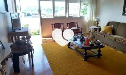 Casa com 3 quartos à venda na Rua Eurico Lara, Medianeira, Porto Alegre