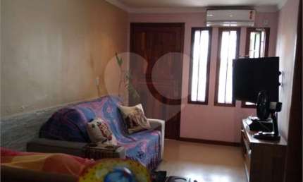 Casa com 3 quartos à venda na Rua Vidal Barbosa, Sarandi, Porto Alegre