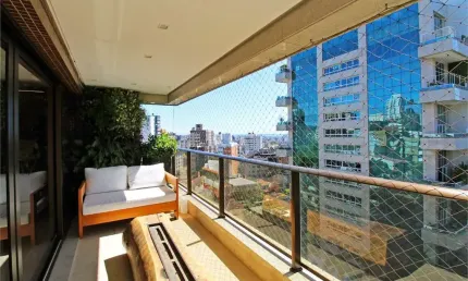 Apartamento com 3 quartos à venda em Petrópolis - RS