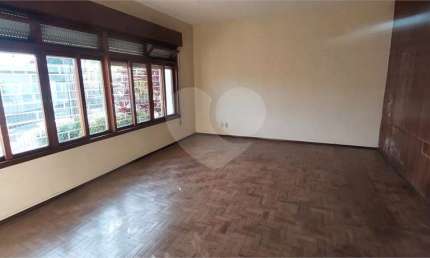 Casa térrea com 3 quartos à venda em Três Figueiras - RS