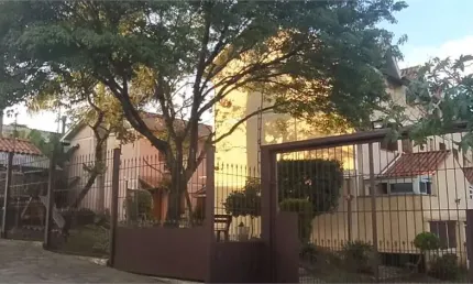 Casa em condomínio fechado com 2 quartos à venda na Rua Professor Joaquim Louzada, Cavalhada, Porto Alegre