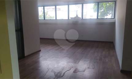 Sala comercial à venda na Rua Quintino Bocaiúva, Moinhos de Vento, Porto Alegre