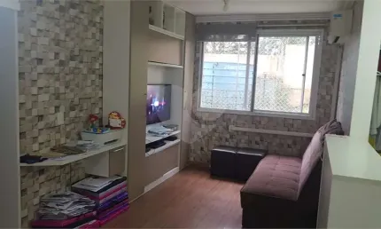 Apartamento com 2 quartos à venda em Jardim Carvalho - RS