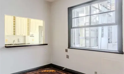 Apartamento com 3 quartos à venda na Rua Lobo da Costa, Azenha, Porto Alegre