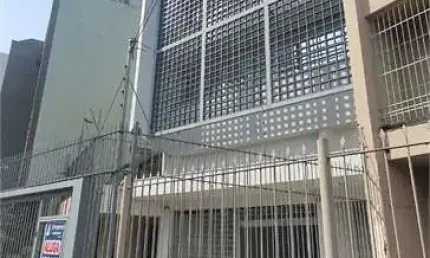Prédio à venda na Avenida Taquara, Petrópolis, Porto Alegre