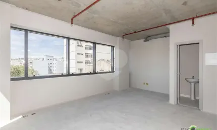 Sala comercial à venda na Avenida Cristóvão Colombo, Floresta, Porto Alegre