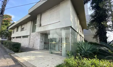 Casa com 17 quartos à venda ou para locação em Auxiliadora - RS