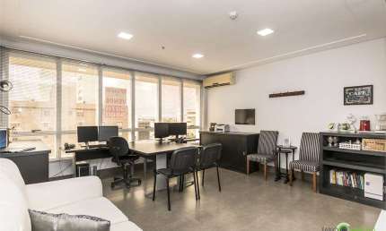 Sala comercial à venda na Rua Félix da Cunha, Floresta, Porto Alegre