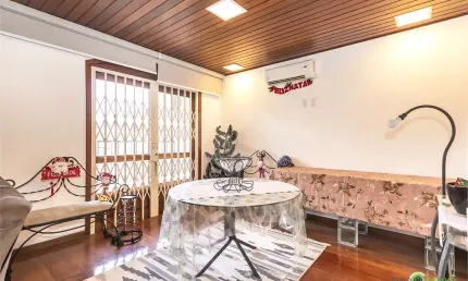 Apartamento com 4 quartos à venda em Vila Ipiranga - RS