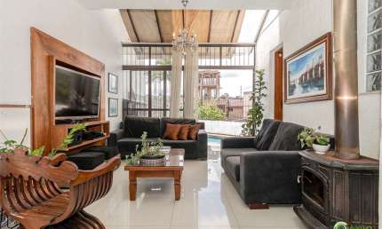 Casa com 3 quartos à venda na Rua Luiz Voelcker, Três Figueiras, Porto Alegre