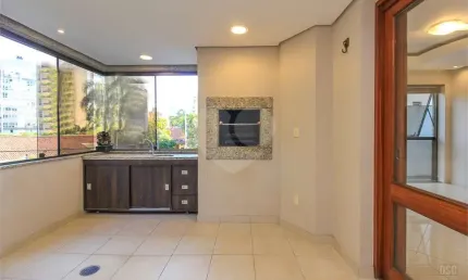 Apartamento com 3 quartos à venda ou para locação em Petrópolis - RS