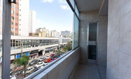 Apartamento com 3 quartos à venda na Avenida Cristóvão Colombo, Floresta, Porto Alegre