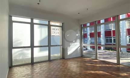 Sala comercial à venda na Rua Quintino Bocaiúva, Moinhos de Vento, Porto Alegre