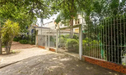 Casa com 3 quartos à venda na Rua Mariz e Barros, Petrópolis, Porto Alegre