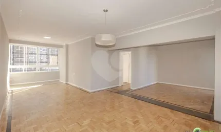Apartamento com 3 quartos à venda em Centro Histórico - RS