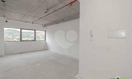Sala comercial à venda na Rua Coronel Aparício Borges, Teresópolis, Porto Alegre