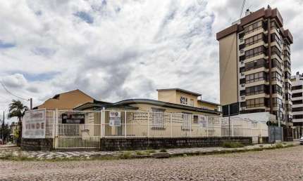 Casa com 4 quartos à venda na Rua Leopoldo de Freitas, Passo da Areia, Porto Alegre