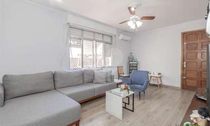 Apartamento com 3 quartos à venda em Vila Ipiranga - RS