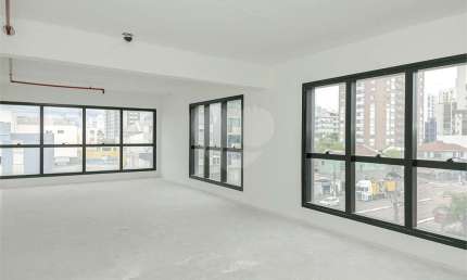 Sala comercial para alugar na Avenida Érico Veríssimo, Menino Deus, Porto Alegre