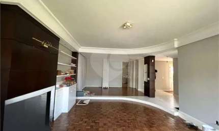 Casa com 3 quartos para locação em Três Figueiras - RS