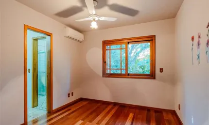 Casa com 3 quartos à venda na Estrada Afonso Lourenço Mariante, Vila Nova, Porto Alegre