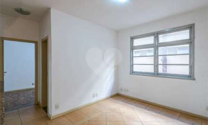 Apartamento com 2 quartos para locação em Auxiliadora - RS