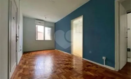 Apartamento com 2 quartos à venda ou para locação em Azenha - RS