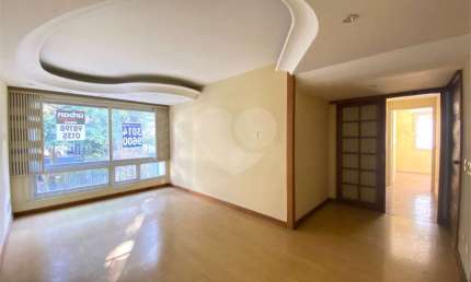 Apartamento com 3 quartos à venda ou para locação em Petrópolis - RS