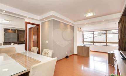 Apartamento com 3 quartos para locação em Santana - RS