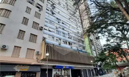 Apartamento com 3 quartos à venda em Centro Histórico - RS