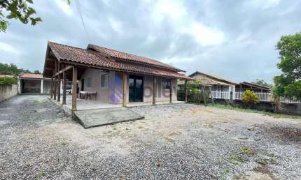 Casa à venda no bairro Arroio do Rosa - Imbituba/SC