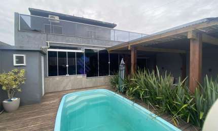 Casa à venda no bairro Praia da Ribanceira - Imbituba/SC