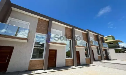 Casa à venda no bairro Praia da Ribanceira - Imbituba/SC