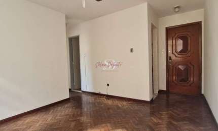Apartamento em Santa Rosa com 2 quartos e vaga de garagem.