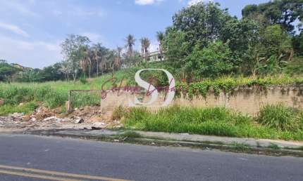 Em Tribobó - SG  terreno à venda com 20.160m² em rua asfaltada