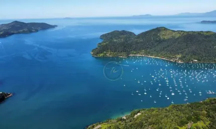 Terreno em condomínio fechado à venda na Praia do Itamambuca, Ubatuba 